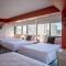PENTHOUSE SUITE On The Strip - 2Bd/2Ba - Las Vegas