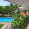 2-BD Unit with Pool 2 Blocks from Beach - Coco