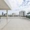 Modern apartment 600m away from Shopping del Sol