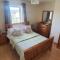 Carrick-On-Shannon Townhouse Accommodation - Room only - Carrick-on-Shannon