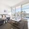 A Spacious 2BR Apt with an Amazing View Over Darling Harbour