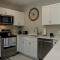 Majestic Lakeview Duplex Apt for 8! Fully furnished and ready for your getaway! - تيلتون