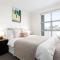 A Comfy & Spacious 2BR Apt Harbour View