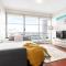 A Comfy & Spacious 2BR Apt Harbour View