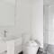 An Amazing 2BR Apt with City Views in Southbank