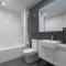 A 3BR Apt Next to Melbourne Zoo FREE Parking