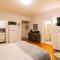Spacious Studio, Coolidge Corner, Public Transpor