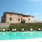 Apartment with beautiful view in the Crete Senesi