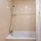 GuestReady - Luxe living by the pool