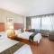 Ramada by Wyndham Flushing Queens - Queens