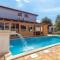 Pool & Fun House Betiga 1 with Gym