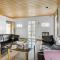5 Bedroom Gorgeous Home In Thyholm