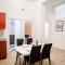 Very central spacious AC apartment