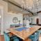 Historic Denison Loft with a View