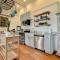 Historic Denison Loft with a View