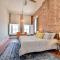 Historic Denison Loft with a View