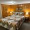 The Evening Shade River Lodge and Cabins - تشيمني روك