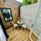 Luxury King-bed Ensuite With Quiet Private Patio