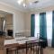 The Parkside Townhome Updated, Smoking Allowed
