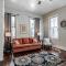 Mins from Downtown & Dining, Dauphin Darling 2
