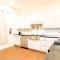 Midtown Magic- Main house- 10mins to Downtown