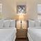 Near Parks Dining & Shopping - Glade Park Gem