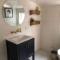 Bumblebee Mansion w Tiny Home Historic Modern
