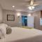 Two Units with Gazebo-Swanky Savannah Style - 萨凡纳