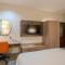 Holiday Inn Express & Suites Cleveland by IHG