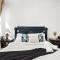 A Cozy Apt for 6 Right Next to Darling Harbour