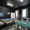 Luxury 8BR w Pool Mini-golf Soccer- 16 Guests