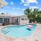6BR Paradise: Pool Games & Relaxation - Lighthouse Point