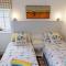 Salty Dog at The Bay Filey, sleeps 4, 2 dogs welcome for free too - Filey