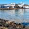 Beachfront two bedrooms house Casa Toral