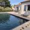 Villa avec piscine dans un domaine viticole