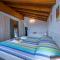 Villa Laura Private Pool and Garden - Happy Rentals