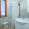 Residenza Gardenia Lake View Luino Center - Happy Rentals