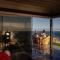 Cliffside Luxury Inn