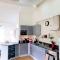 THE PENTHOUSE AT REGENT HOUSE Light and airy top floor with lift access 1 bedroom en-suite luxury apartment ULTRA CENTRAL LOCATION