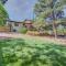 4BR Near USAFA Entertain w Lg Backyard & Hot Tub - Colorado Springs