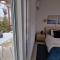 Blue pearl, seaside aprtm with pool at Latchi Marina