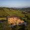 Ferienhaus mit Privatpool für 12 Personen ca 350 qm in Loro Piceno, Marken Provinz Macerata