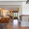 Ferienhaus mit Privatpool für 12 Personen ca 350 qm in Loro Piceno, Marken Provinz Macerata