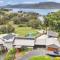 Mountain Bay Retreat near Goughs Bay Sleeps 10 - Goughs Bay