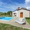 Ferienhaus mit Privatpool für 6 Personen ca 115 qm in Radetici, Istrien Binnenland von Istrien