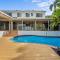 Serene Lakefront Villa with Private Pool - Mount Ommaney