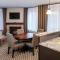 Holiday Inn Express & Suites Tremblant, an IHG Hotel - Mont-Tremblant