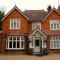 Gatwick Turret Guest House - Horley