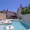 Ferienhaus mit Privatpool für 7 Personen ca 110 qm in Banjole, Istrien Istrische Riviera