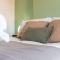 City Centre, Free Parking and Sleeps 8